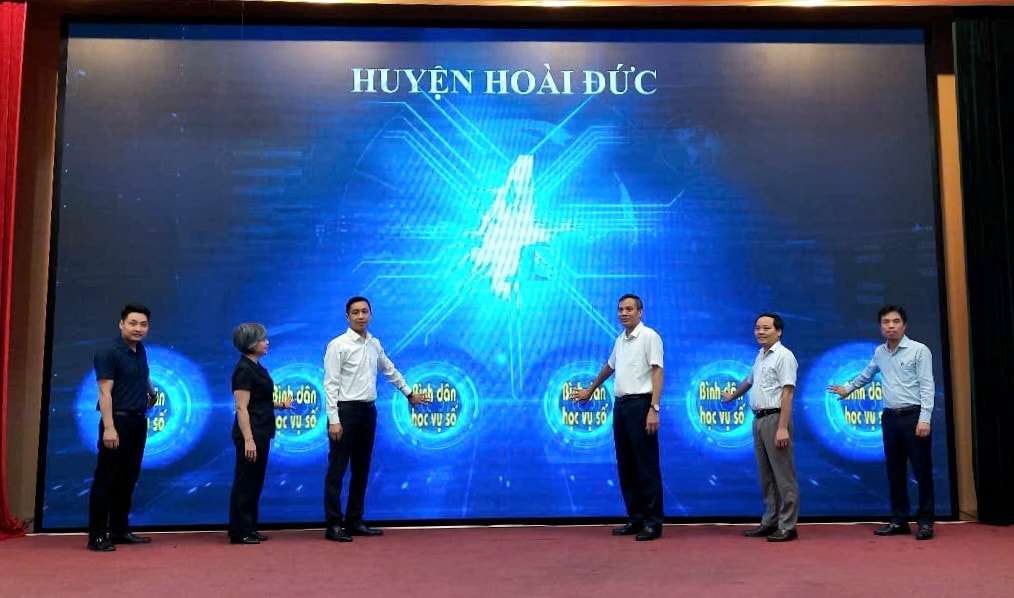 hoai-duc-nghithuc-hvs.jpg