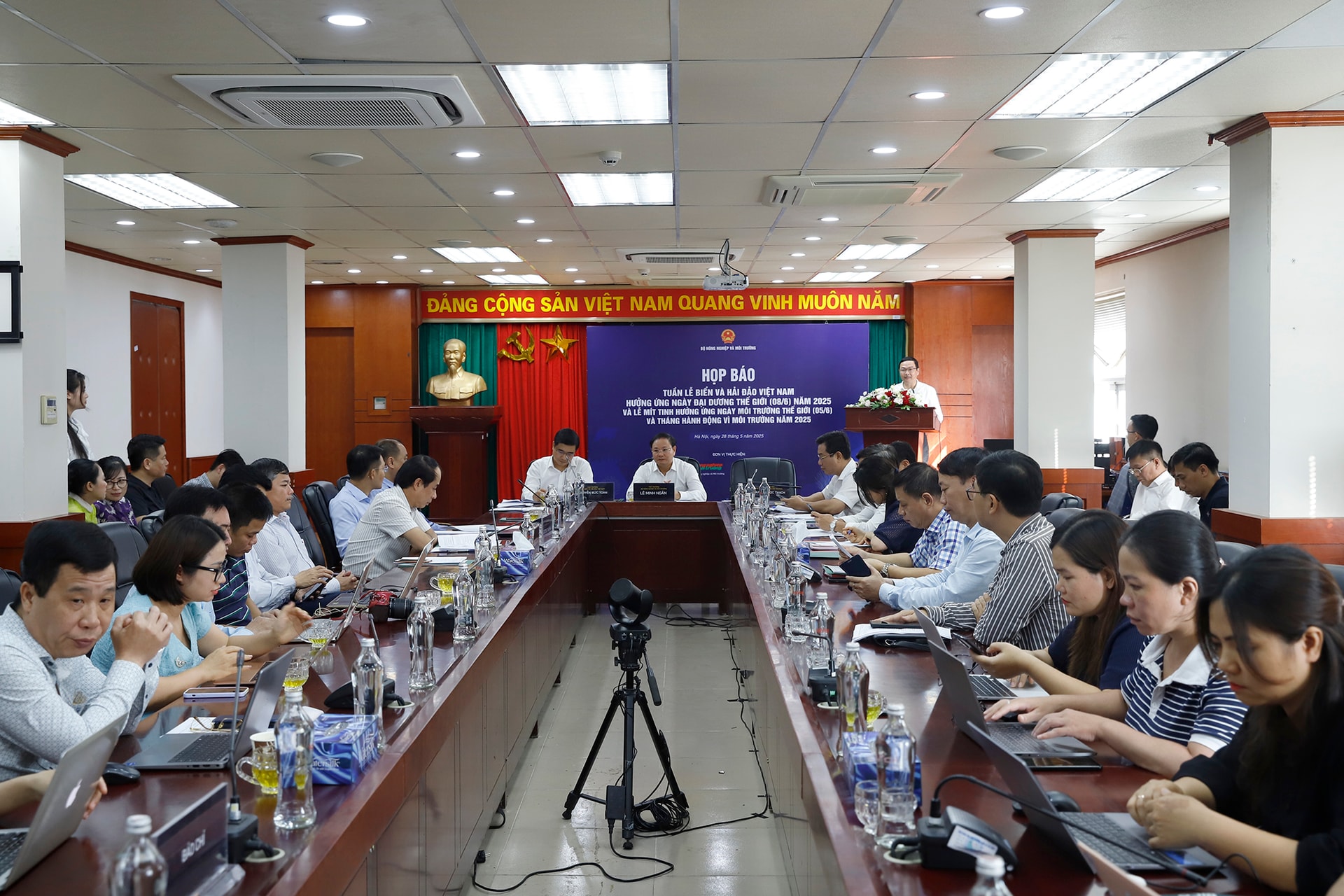 1-moi-tuong.jpg