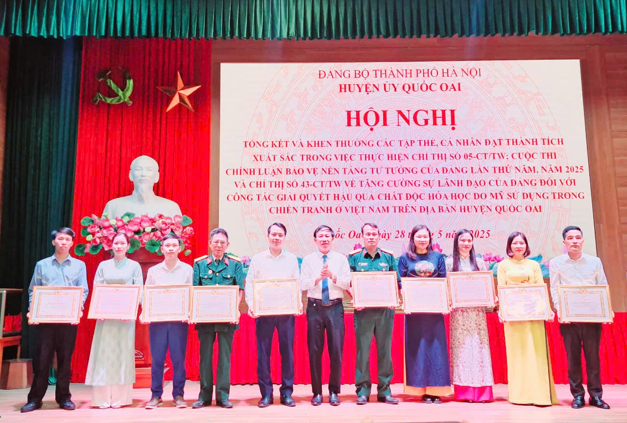 2-quoc-oai.jpg
