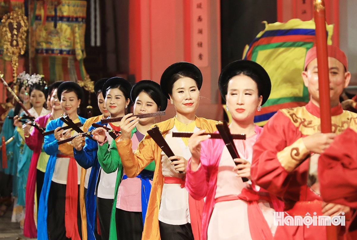 W_tour-tieng-chuong-tran-vu-2.jpg