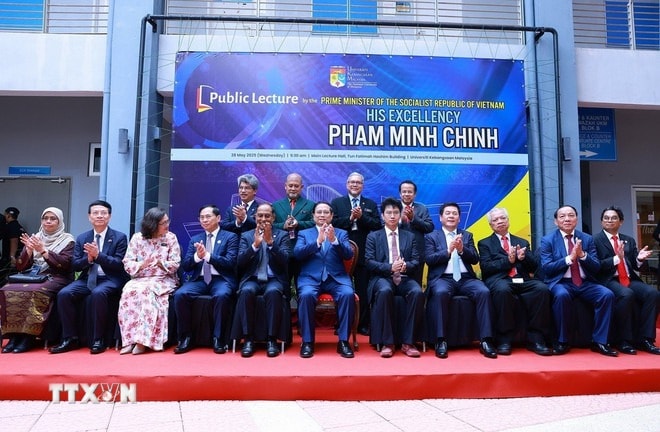 thu-tuong-dai-hoc-malaysia2.jpg