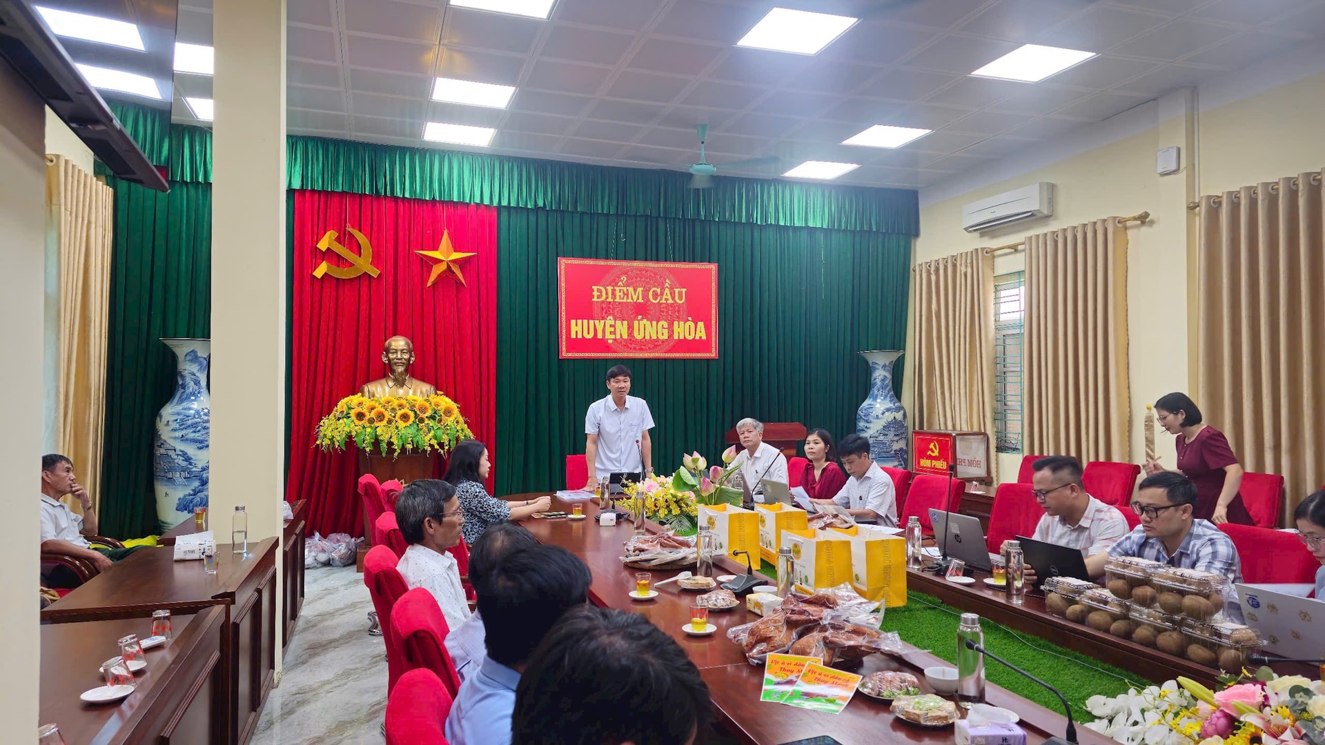 ung-hoa.jpg