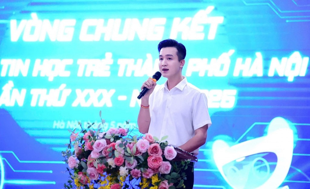 đồng chí Đào Đức Việt, Phó Bí thư Thành đoàn, Chủ tịch Hội đồng Đội thành phố Hà Nội đồng chí Đào Đức Việt, Phó Bí thư Thành đoàn, Chủ tịch Hội đồng Đội thành phố Hà Nội