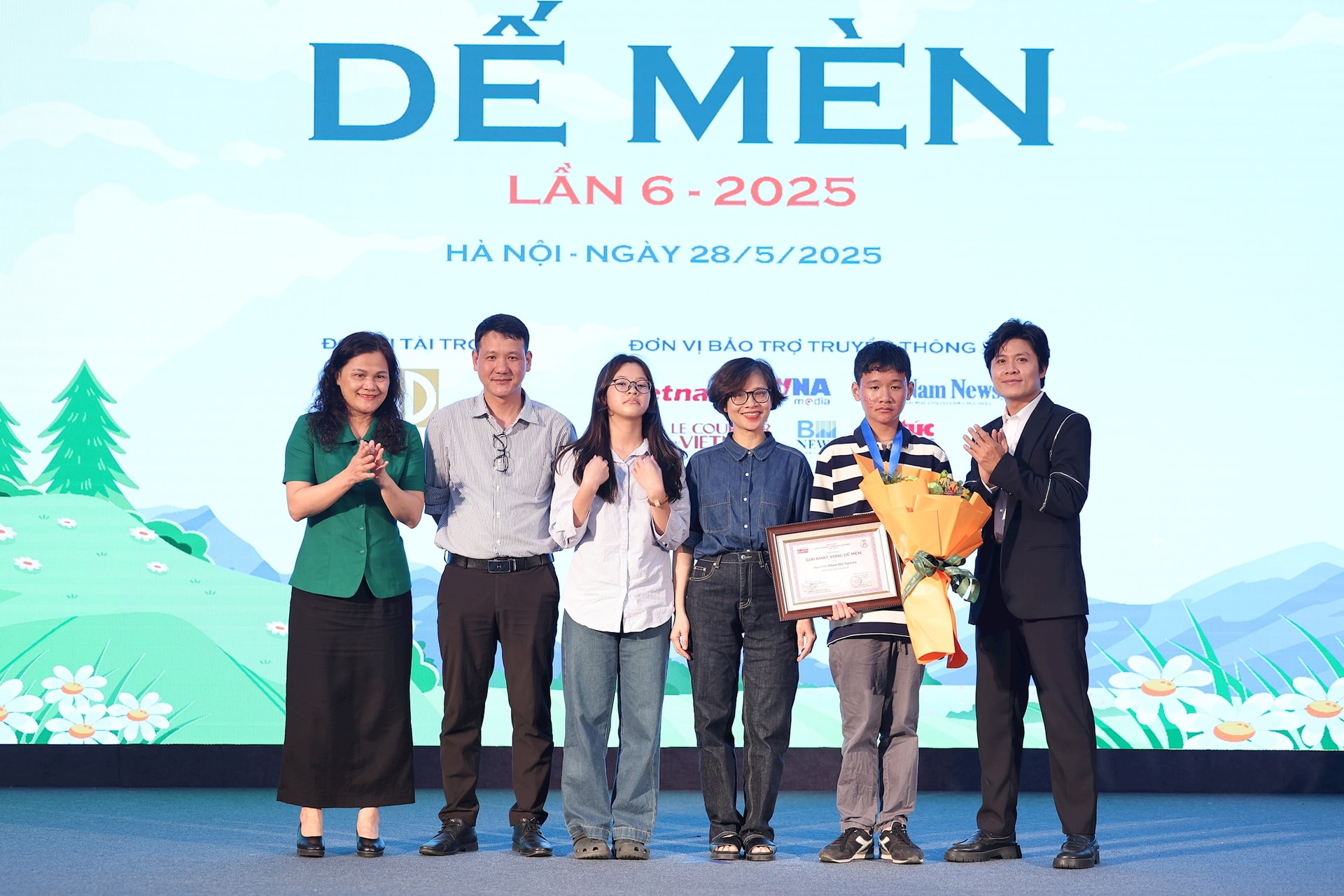 hhkd5377.jpg