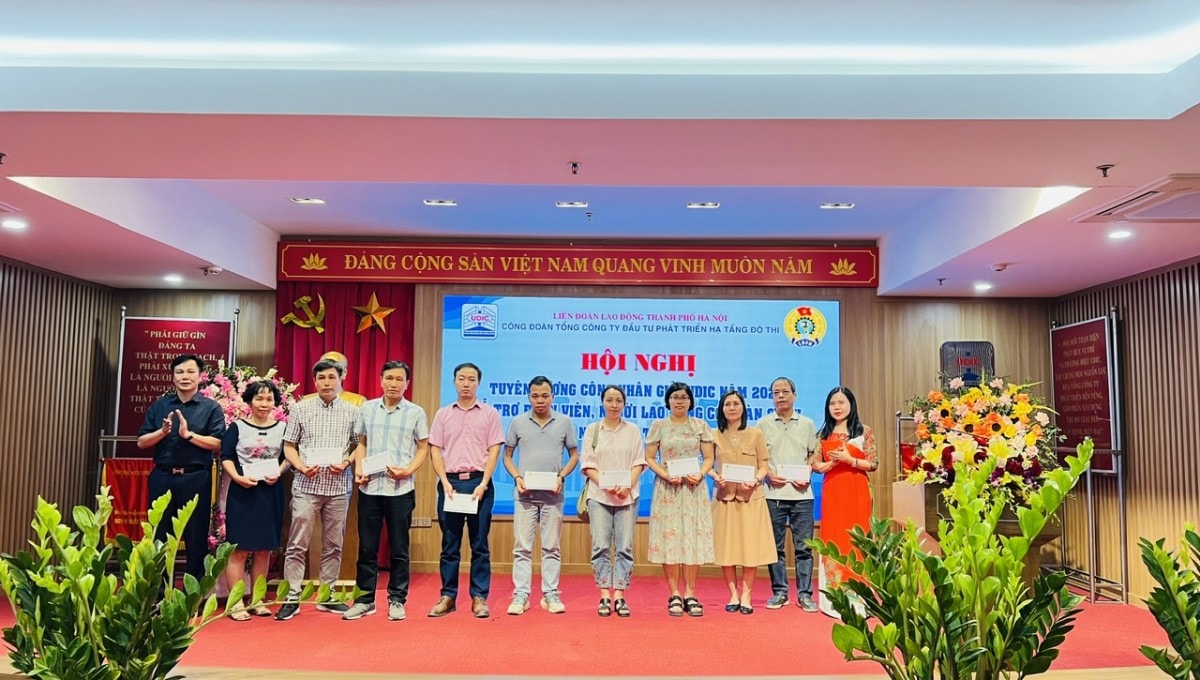 Công đoàn Tổng Công ty Đầu tư phát triển hạ tầng đô thị tuyên dương Công nhân giỏi UDIC