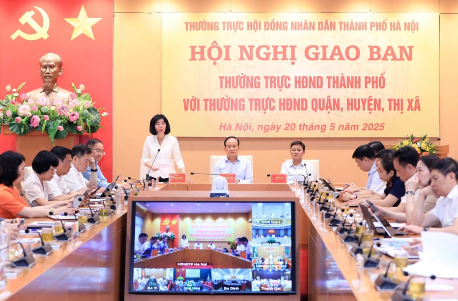 giao-ban.jpg