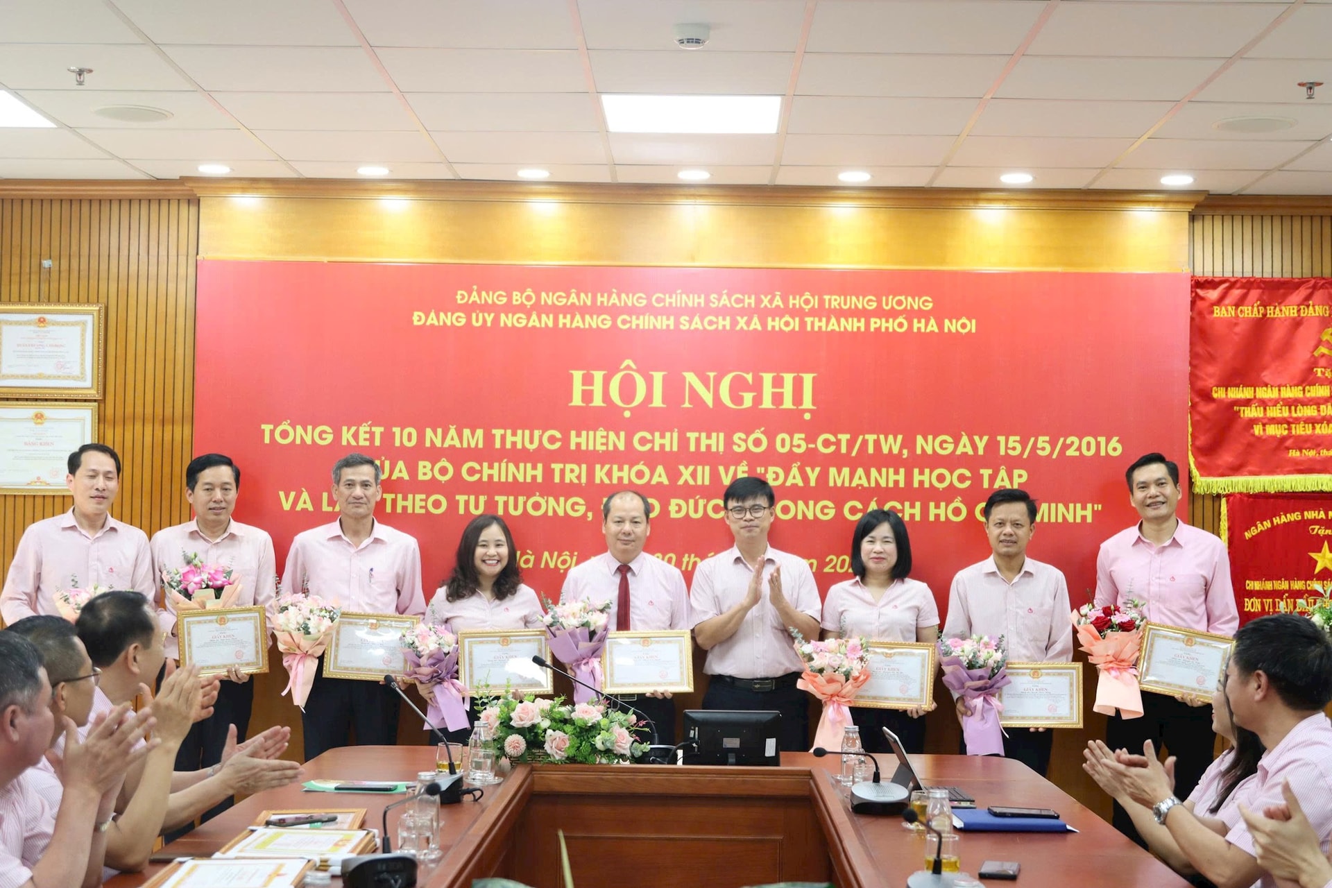 khen-thuong-30-5.jpg