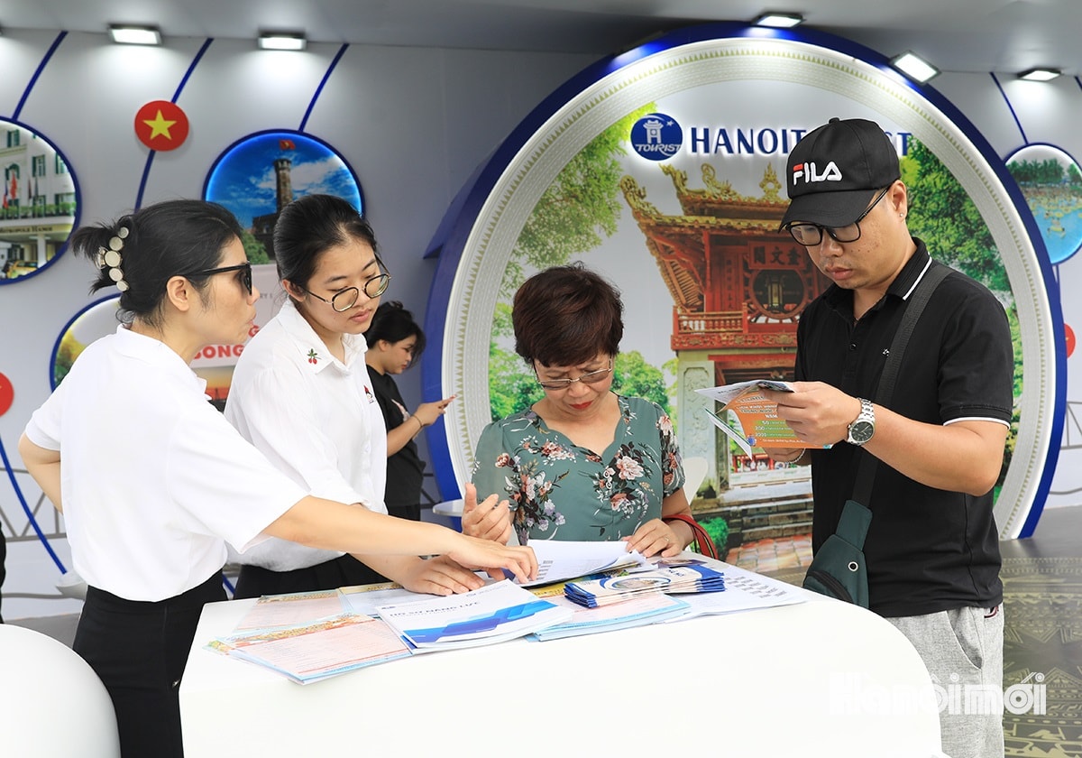 W_le-hoi-du-lich-ha-noi-2025-2.jpg