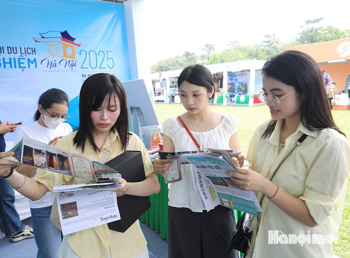 W_le-hoi-du-lich-ha-noi-2025-4.jpg