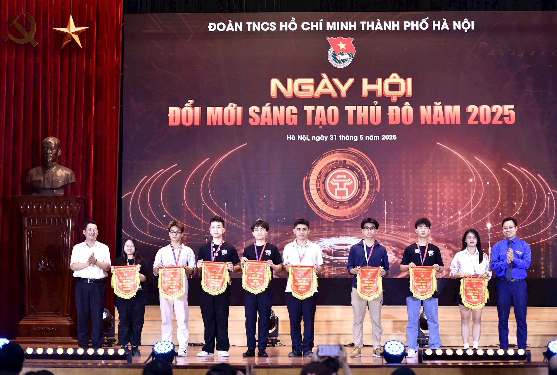 thanh-nien-3.jpg