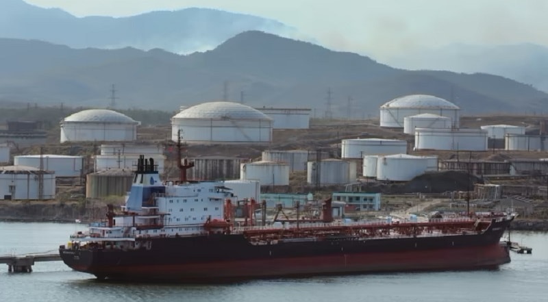 61f41f4-russian-oil-tanker_690x387(1).jpg