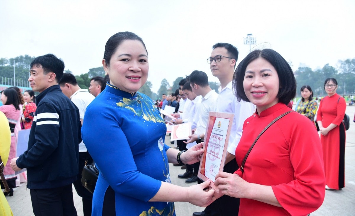 Công đoàn quận Hoàng Mai nỗ lực chăm lo cho người lao động