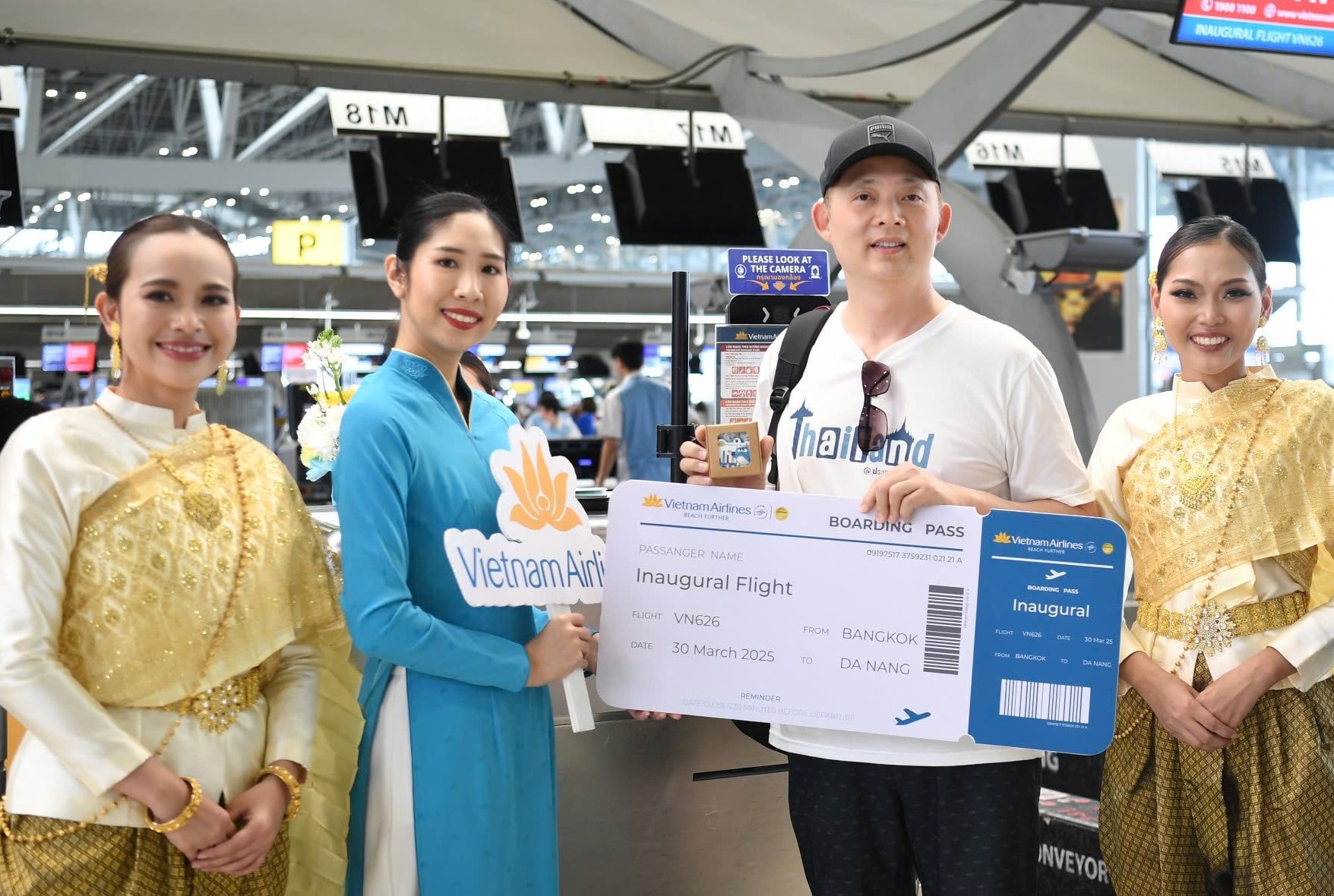 anh-5_-vietnam-airlines-luon-no-luc-dap-ung-nhu-cau-du-lich-va-ket-noi-giua-cac-thanh-pho-du-lich-noi-tieng-trong-khu-vuc.jpg