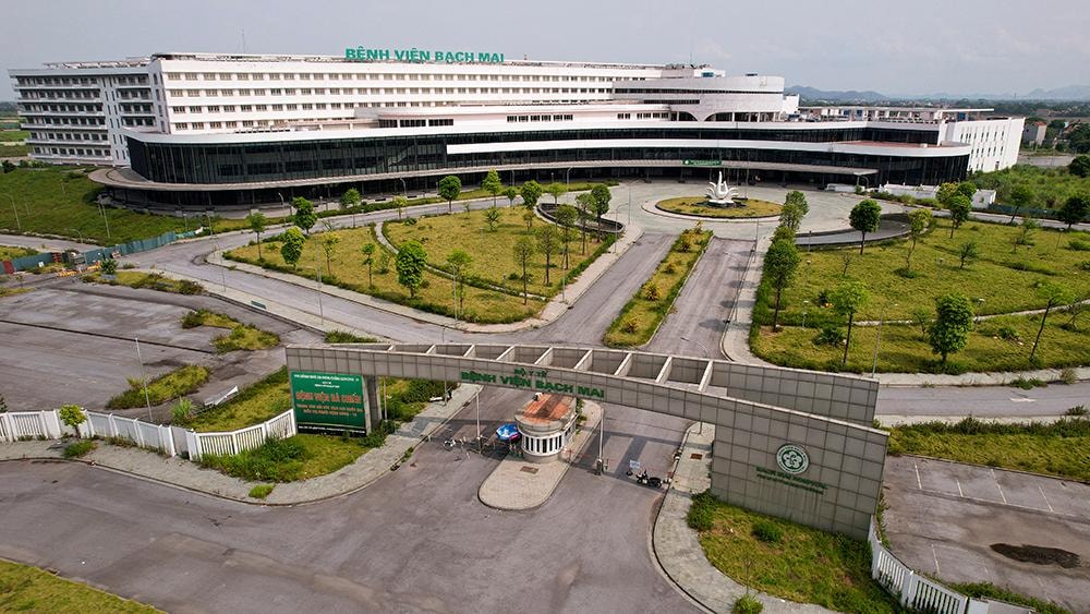 Chủ động tuyển dụng, đào tạo ngay bác sĩ, nhân viên y tế cho Bệnh viện Bạch Mai và Việt Đức cơ sở 2- Ảnh 1.