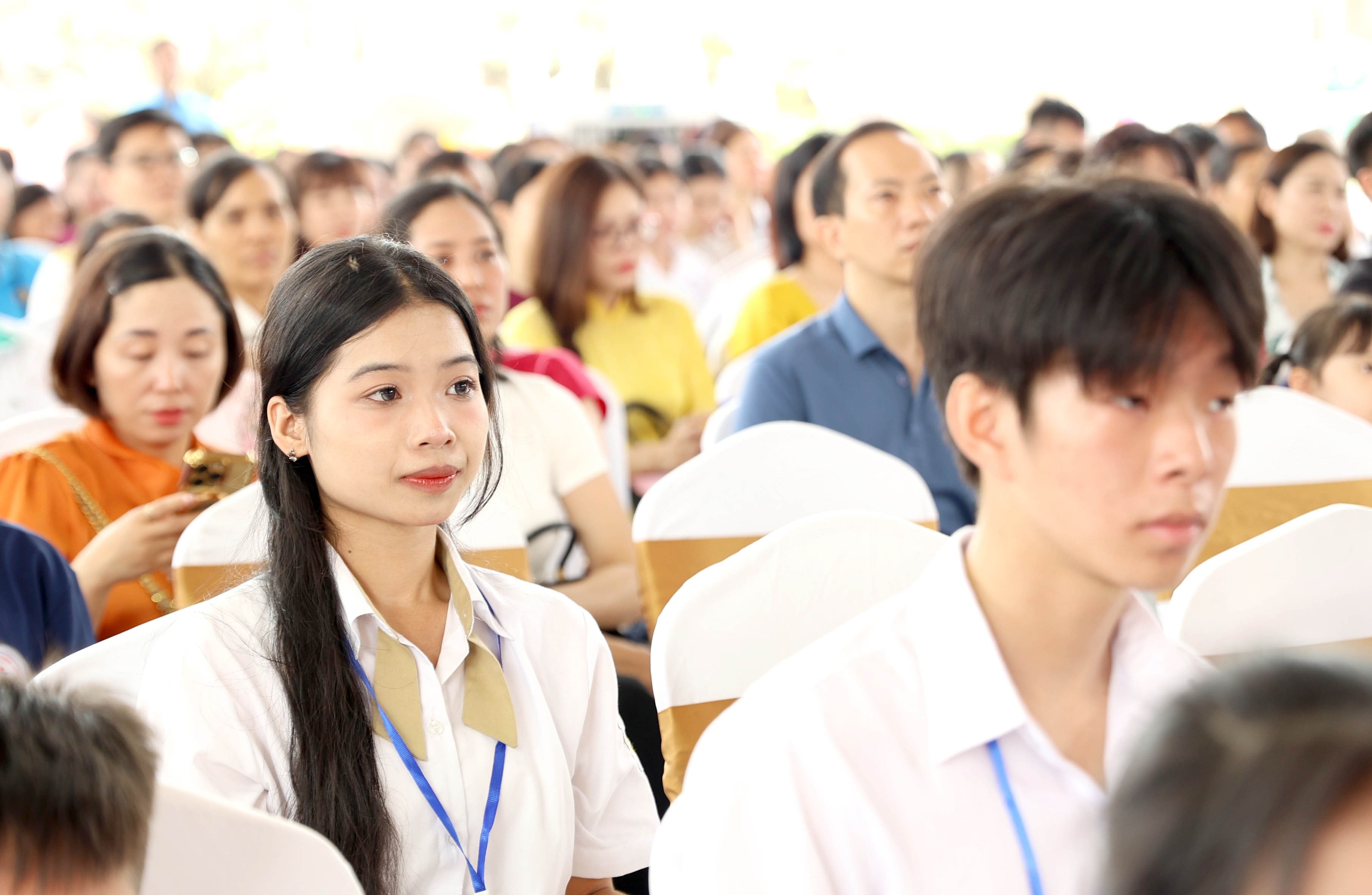 TRỰC TUYẾN: Công đoàn Thủ đô biểu dương gia đình, động viên con công nhân, viên chức, lao động tiêu biểu