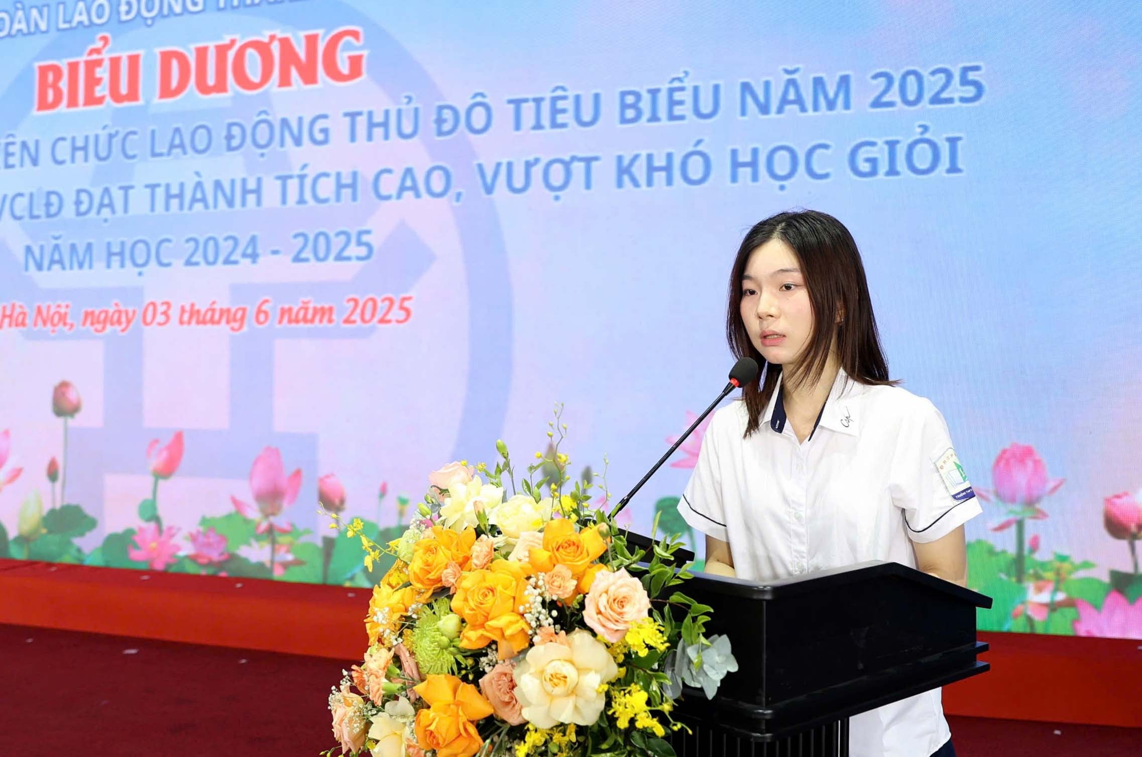TRỰC TUYẾN: Công đoàn Thủ đô biểu dương gia đình, động viên con công nhân, viên chức, lao động tiêu biểu