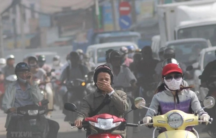 Nhức nhối ô nhiễm không khí tại Hà Nội. (Ảnh: TTXVN)