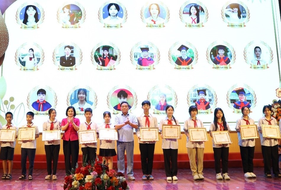 3-me-linh.jpg