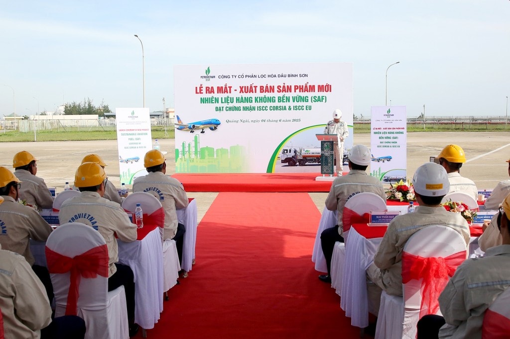 BSR xuất bán lô sản phẩm mới Nhiên liệu hàng không bền vững (SAF) BSR xuất bán lô sản phẩm mới Nhiên liệu hàng không bền vững (SAF)