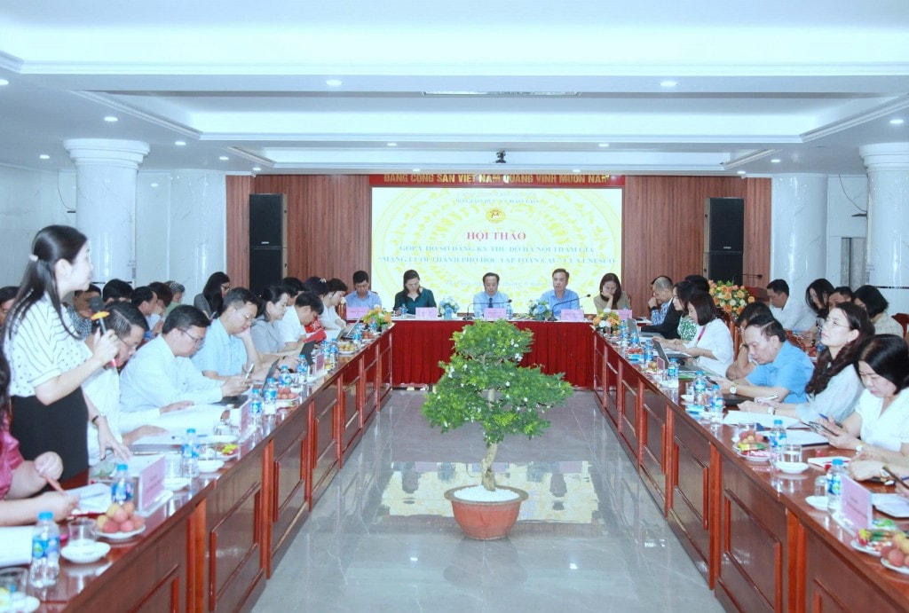 Toàn cảnh hội thảo