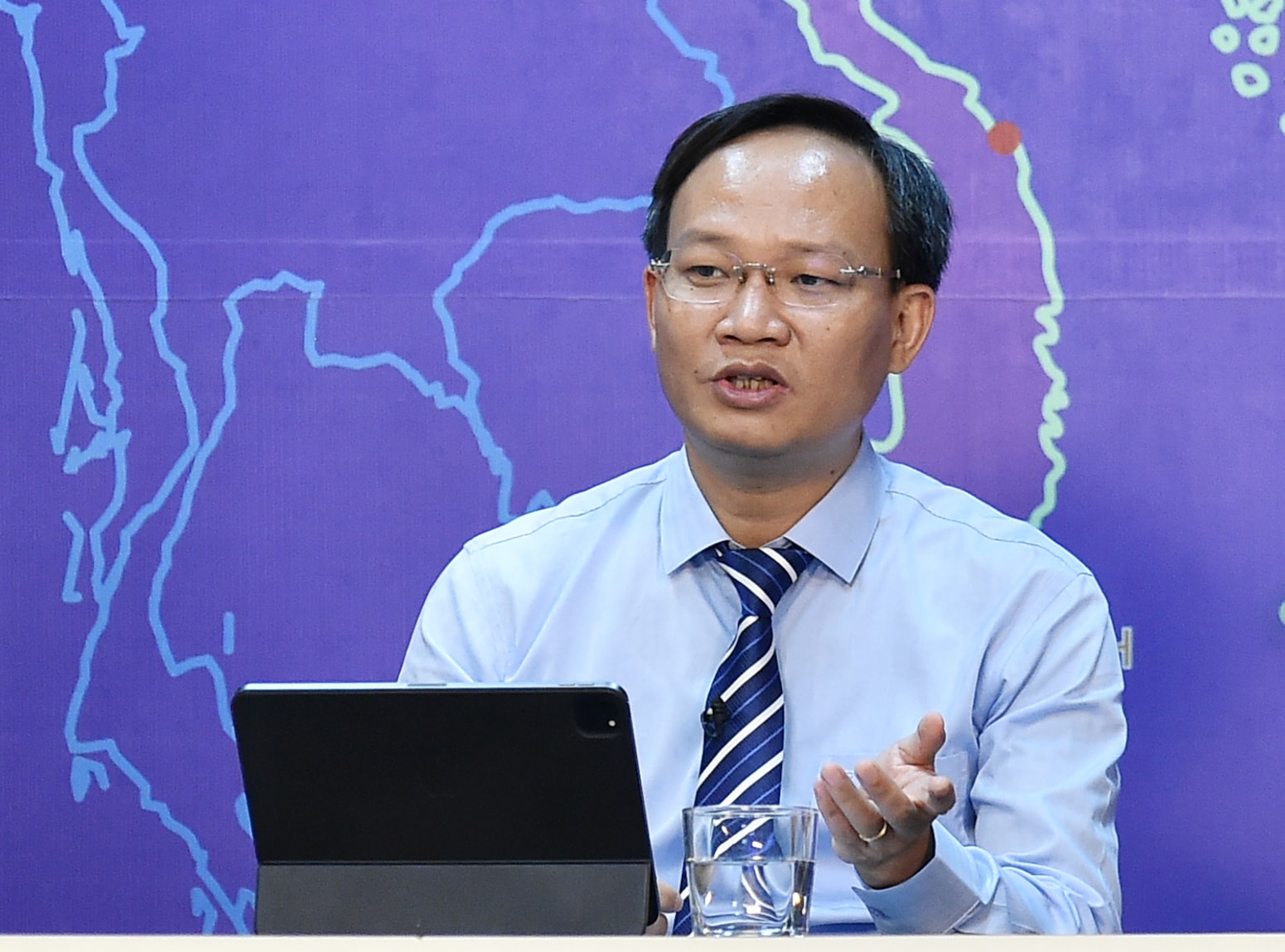 pham-van-thinh.jpg