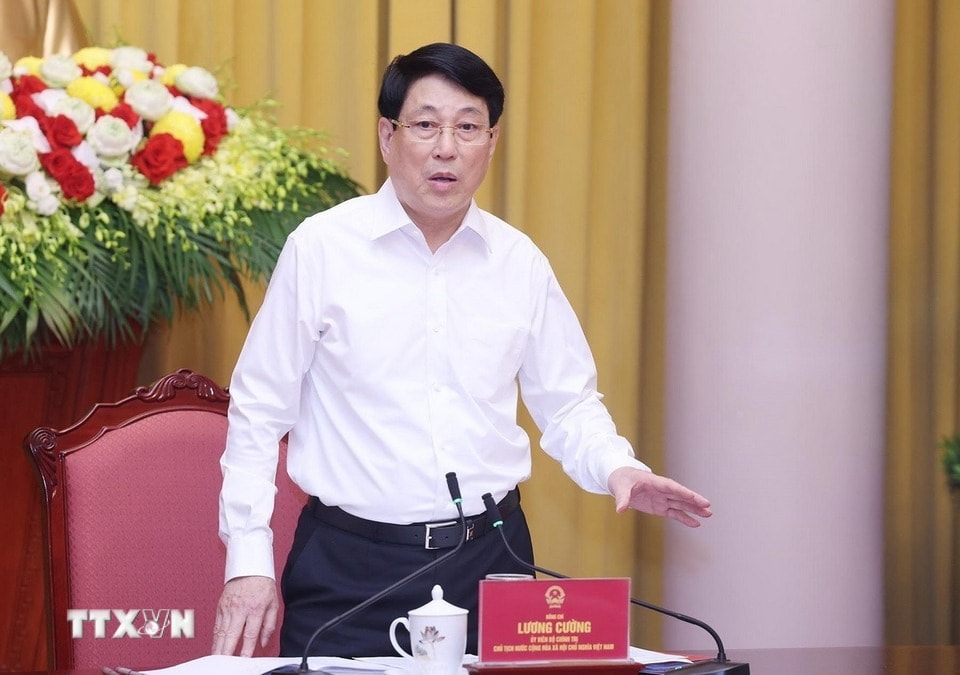 chu-tich-nuoc-tinh-uy-hung1.jpg