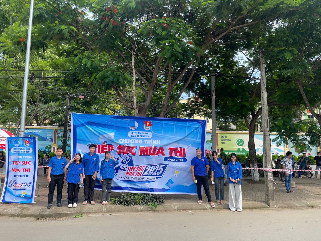 tiep-suc-mua-thi-diem-binh-yen.jpg