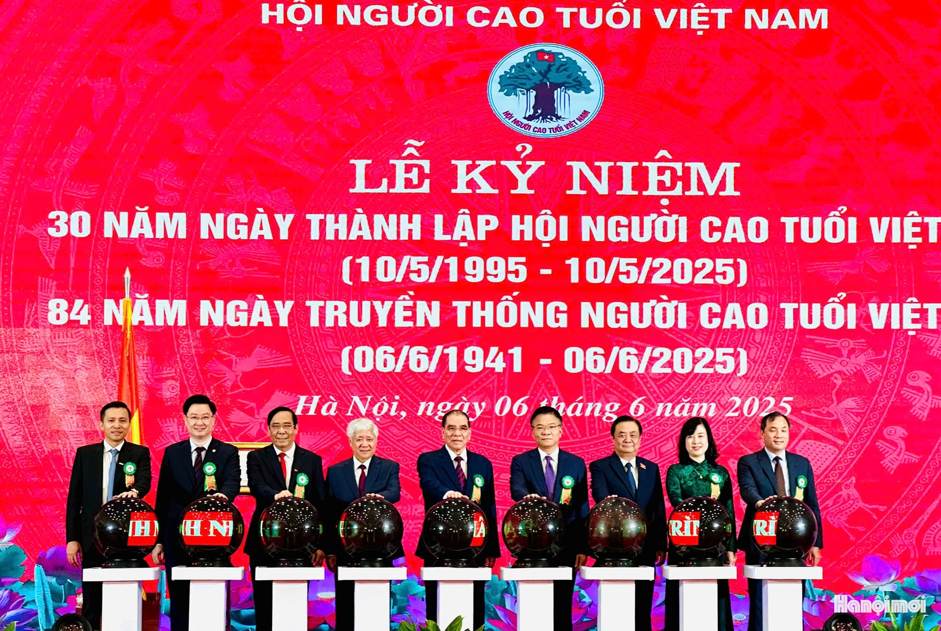 W_mat-sang.jpg