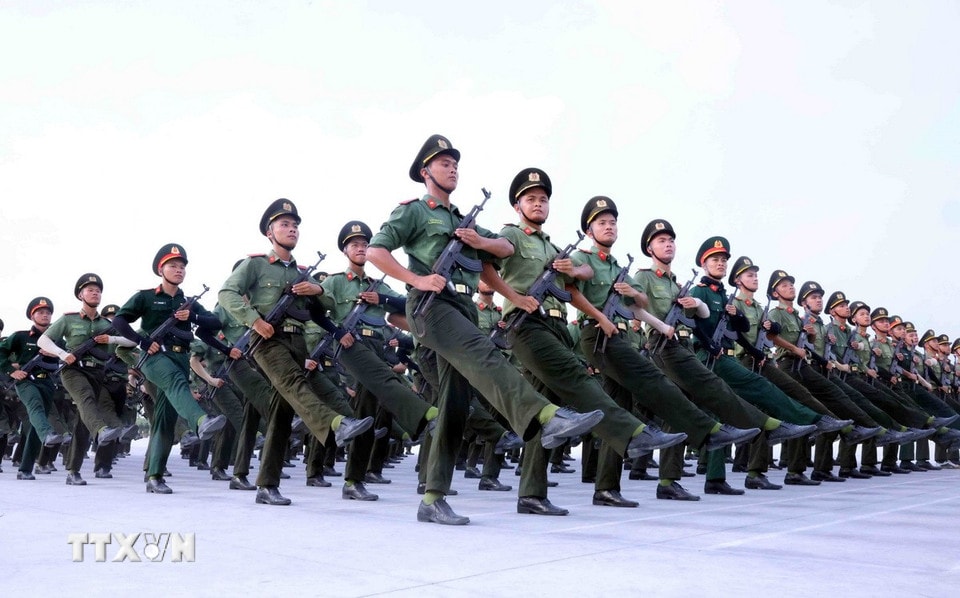 Các khối công an nhân dân tham gia luyện tập diễu binh, diễu hành cho Đại lễ. (Ảnh: Phạm Kiên/TTXVN)