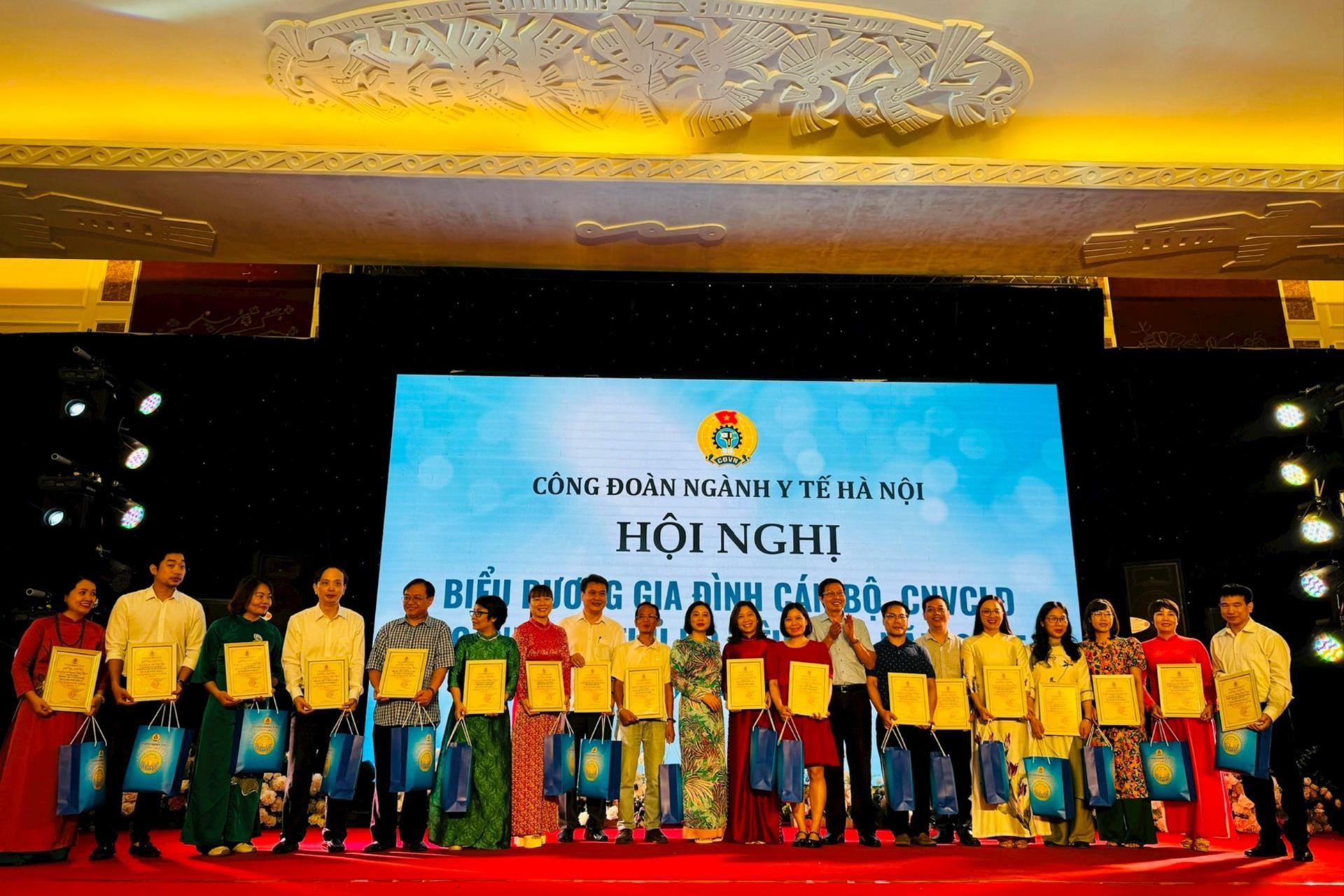 anh-khuyen.jpg