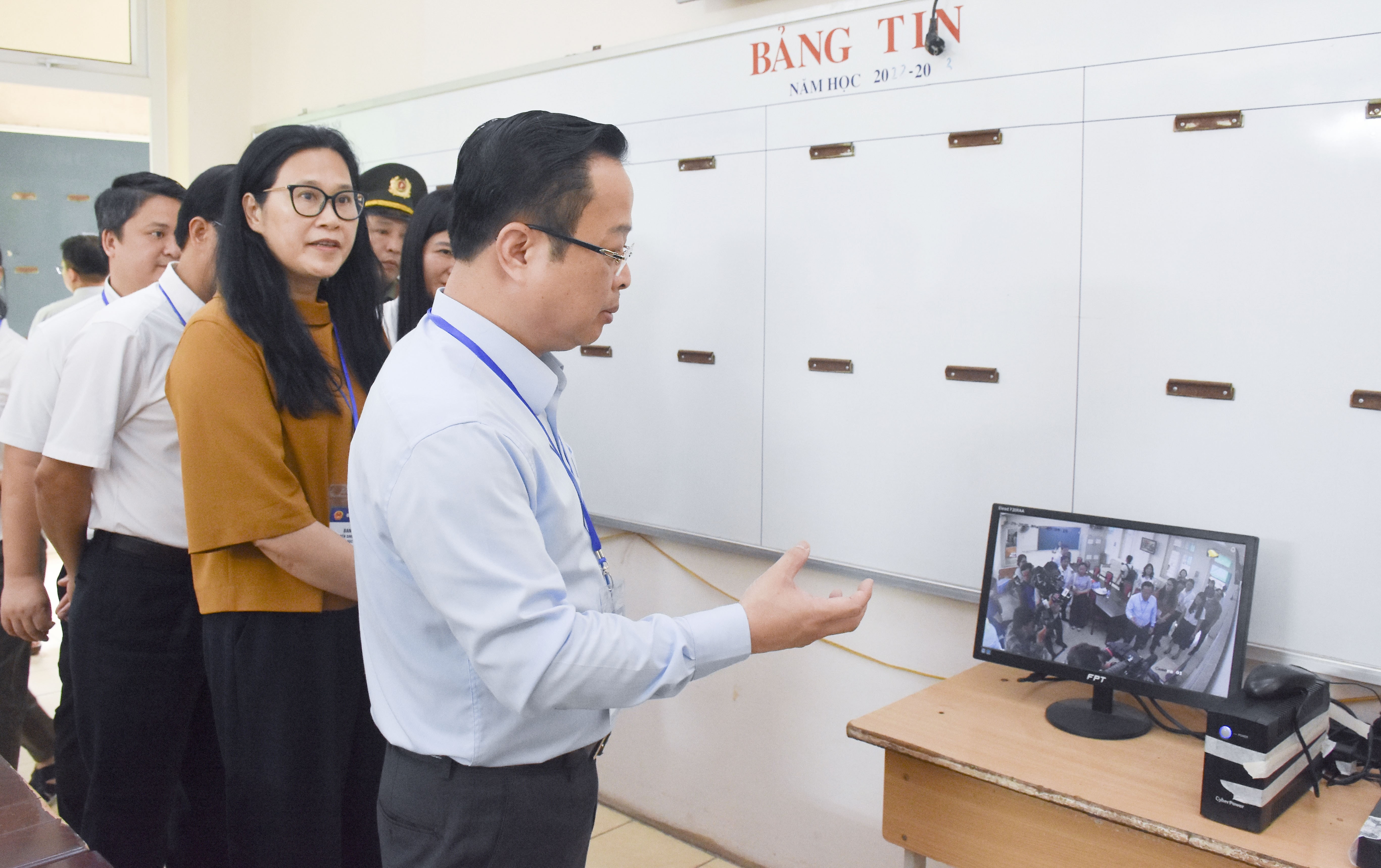 Gần 103.000 thí sinh Hà Nội làm thủ tục dự thi vào lớp 10 công lập