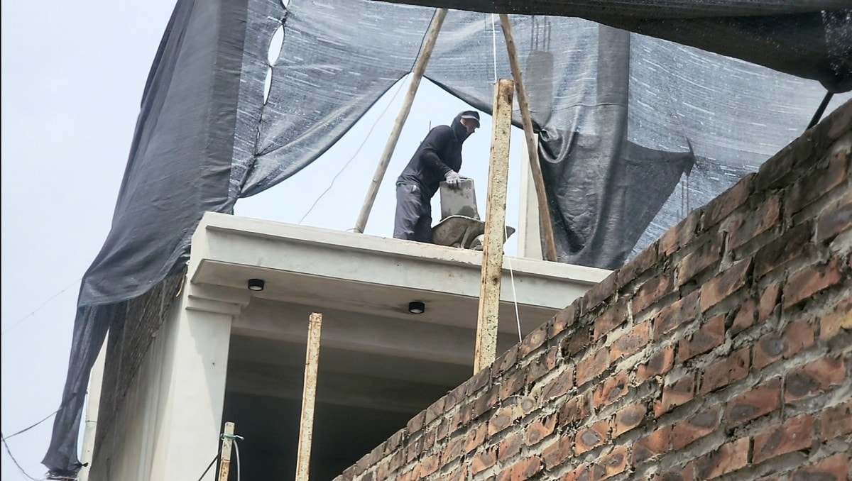 “Công trường xây dựng” vẫn tấp nập bất chấp cảnh báo của lãnh đạo thành phố