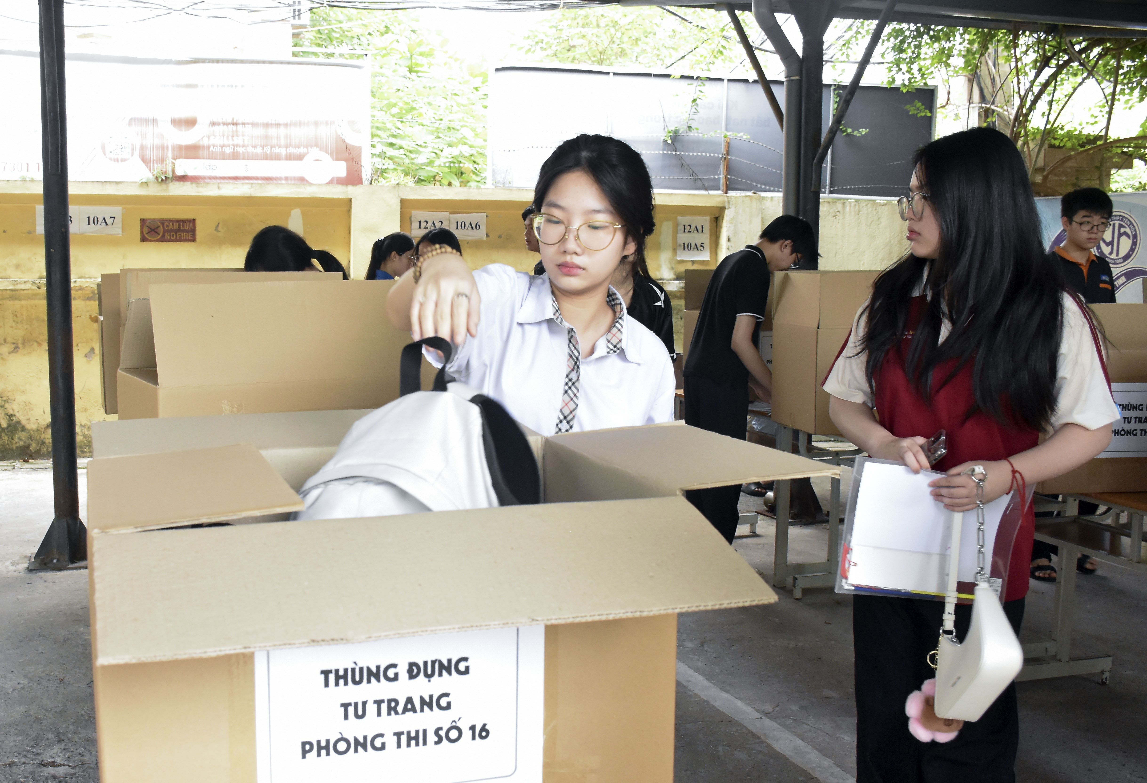 Gần 103.000 thí sinh Hà Nội làm thủ tục dự thi vào lớp 10 công lập