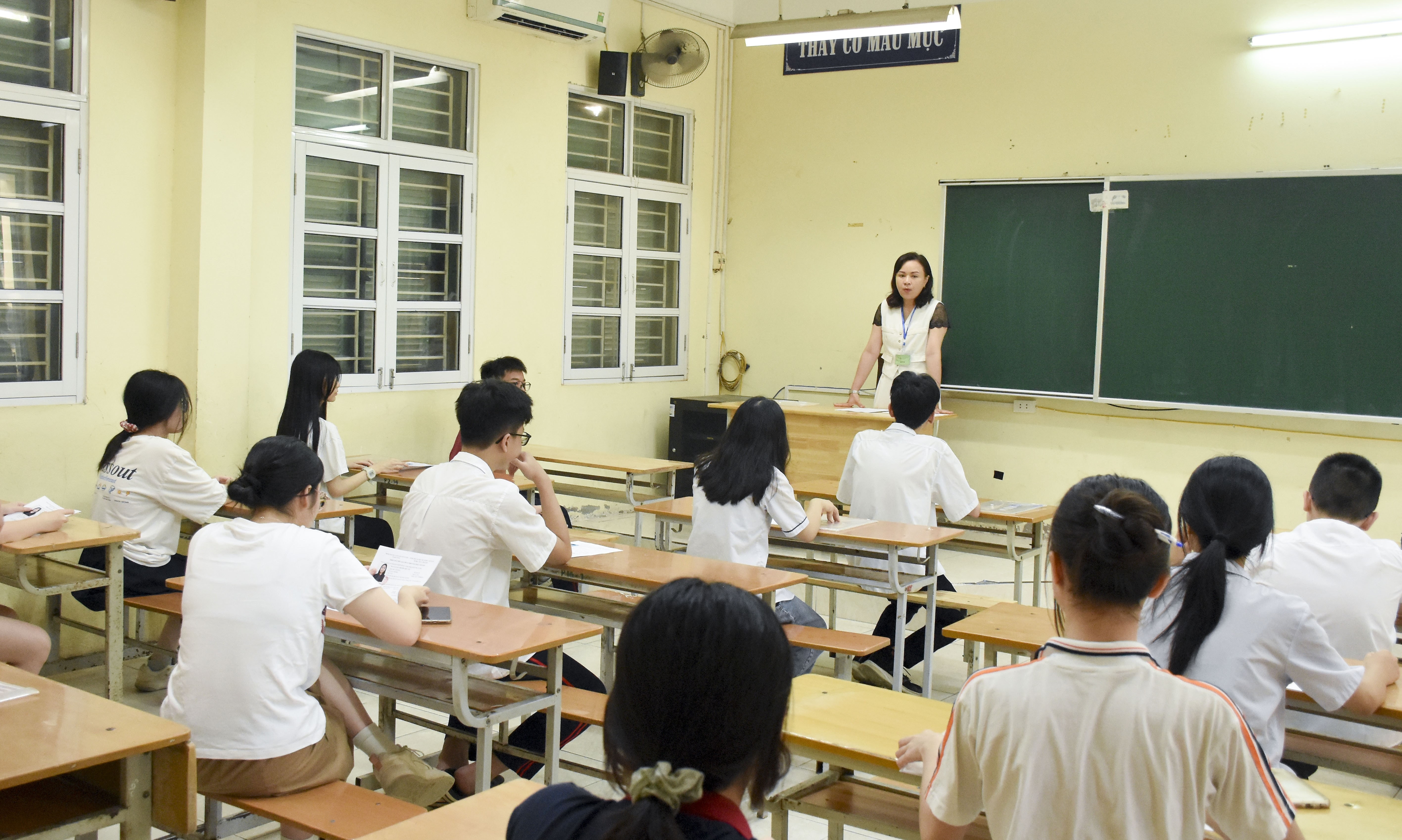 Gần 103.000 thí sinh Hà Nội làm thủ tục dự thi vào lớp 10 công lập