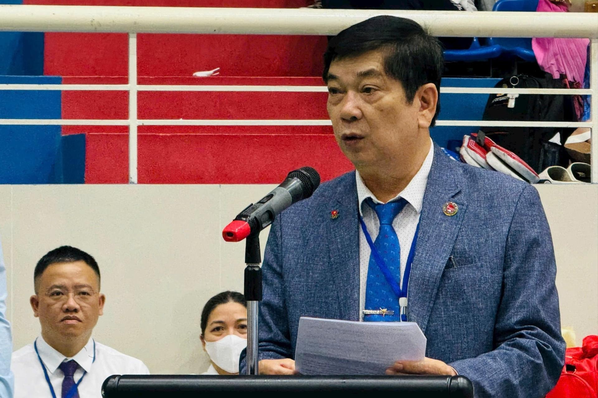 1-ong-nguyen-manh-hung.jpg