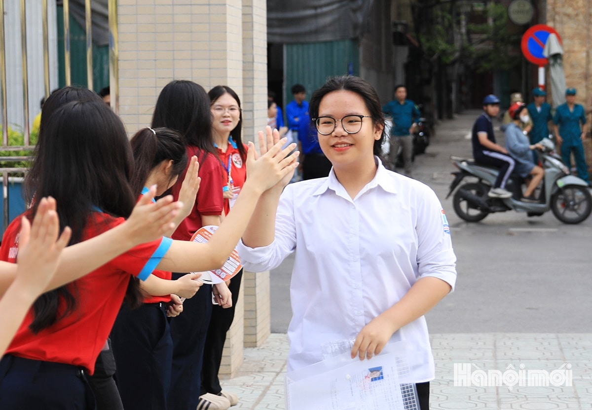 W_thi-mon-ngu-van-2.jpg