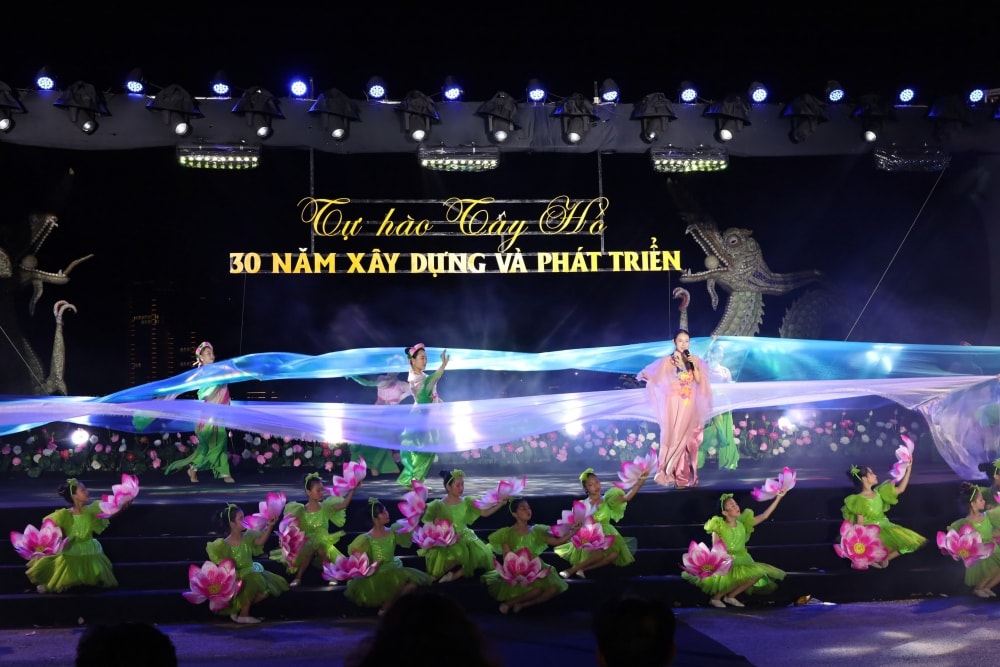 Vinh danh tác giả, tác phẩm nghệ thuật sáng tác về Tây Hồ