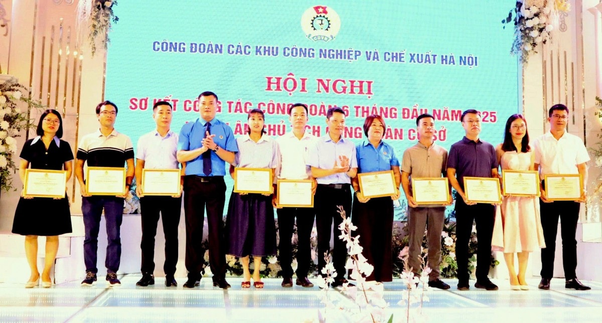Giữ vững ổn định quan hệ lao động, chăm lo toàn diện cho người lao động
