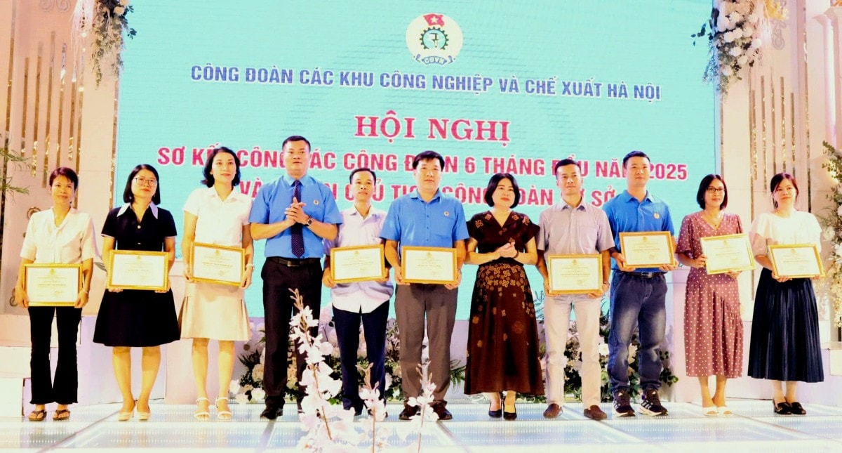 Giữ vững ổn định quan hệ lao động, chăm lo toàn diện cho người lao động