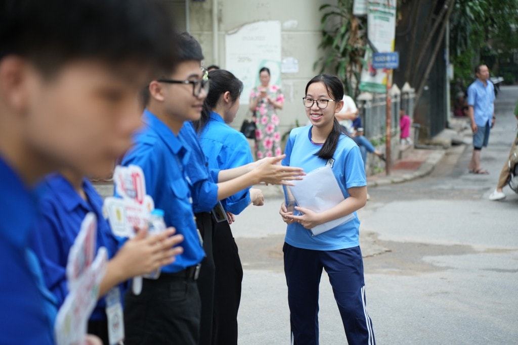 Trong môn thi cuối cùng, các thí sinh đa số đều thoải mái, tự tin