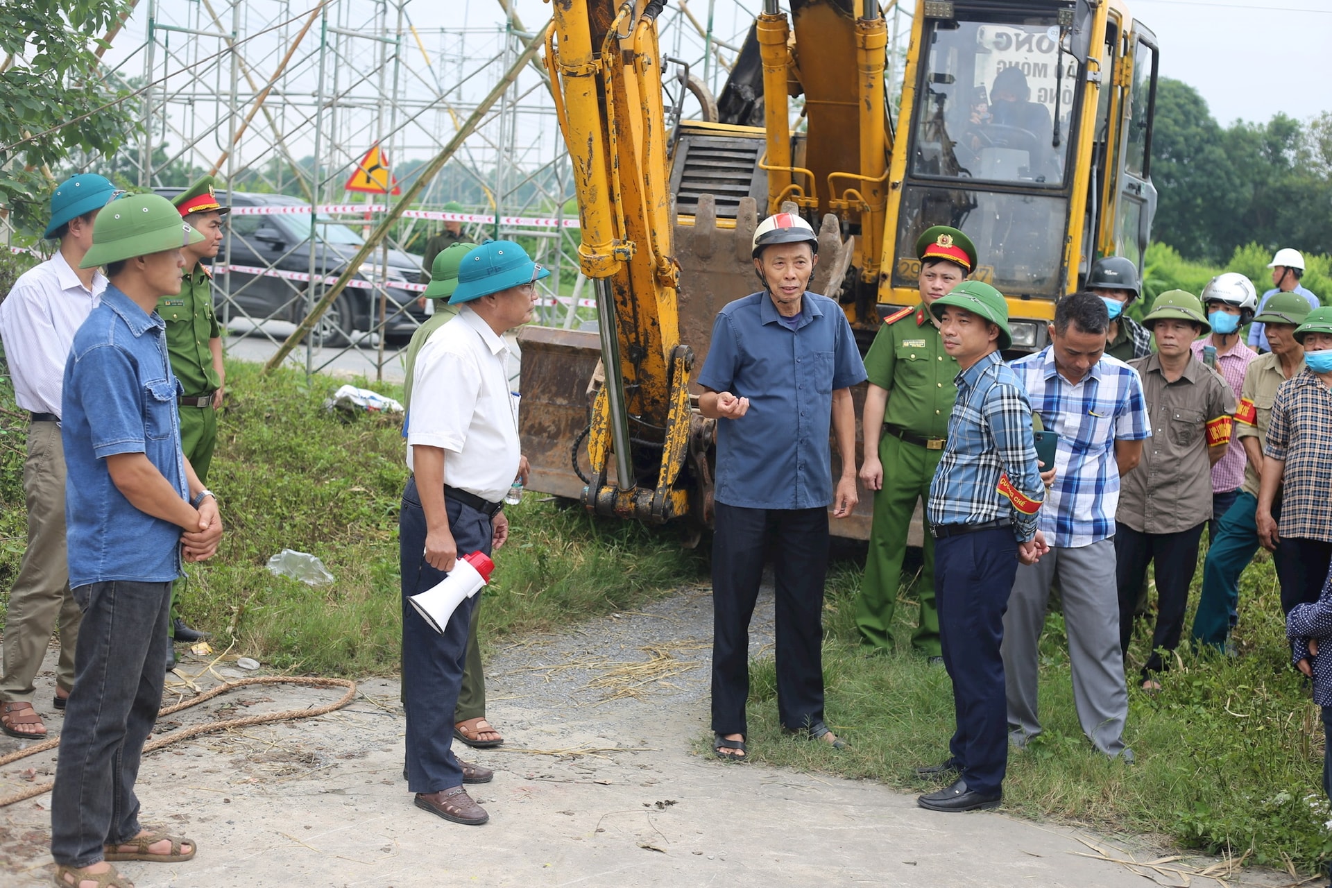 px-cuong-che2.jpg