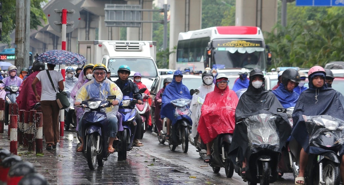 Dự báo thời tiết Hà Nội ngày 10/6: Rải rác có nơi có dông, cục bộ có nơi mưa to