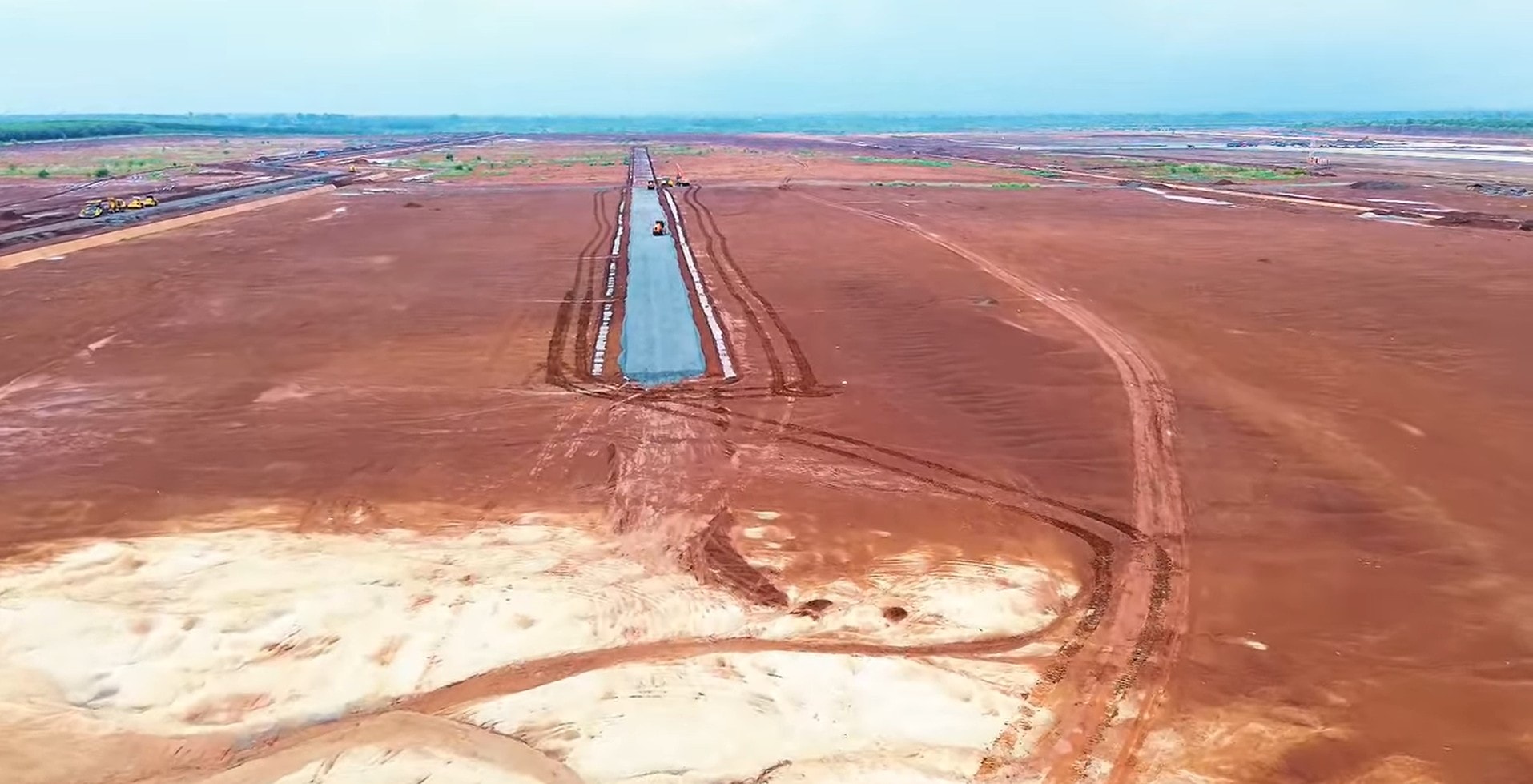 a112.san-bay-long-thanh.jpg