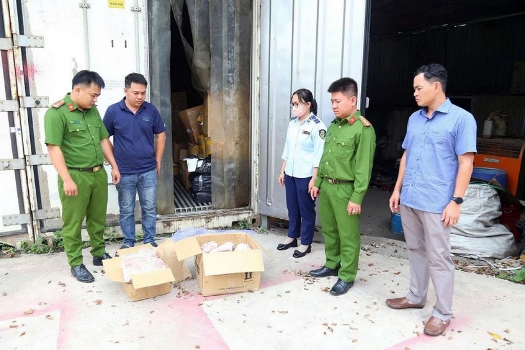Công an tỉnh Bình Dương phát hiện hơn 11 tấn thực phẩm đông lạnh không rõ nguồn gốc