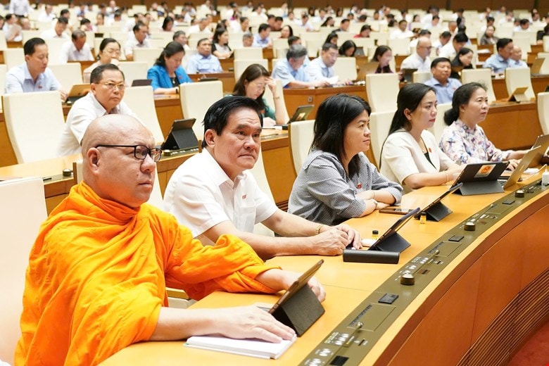 dai-bieu.jpg