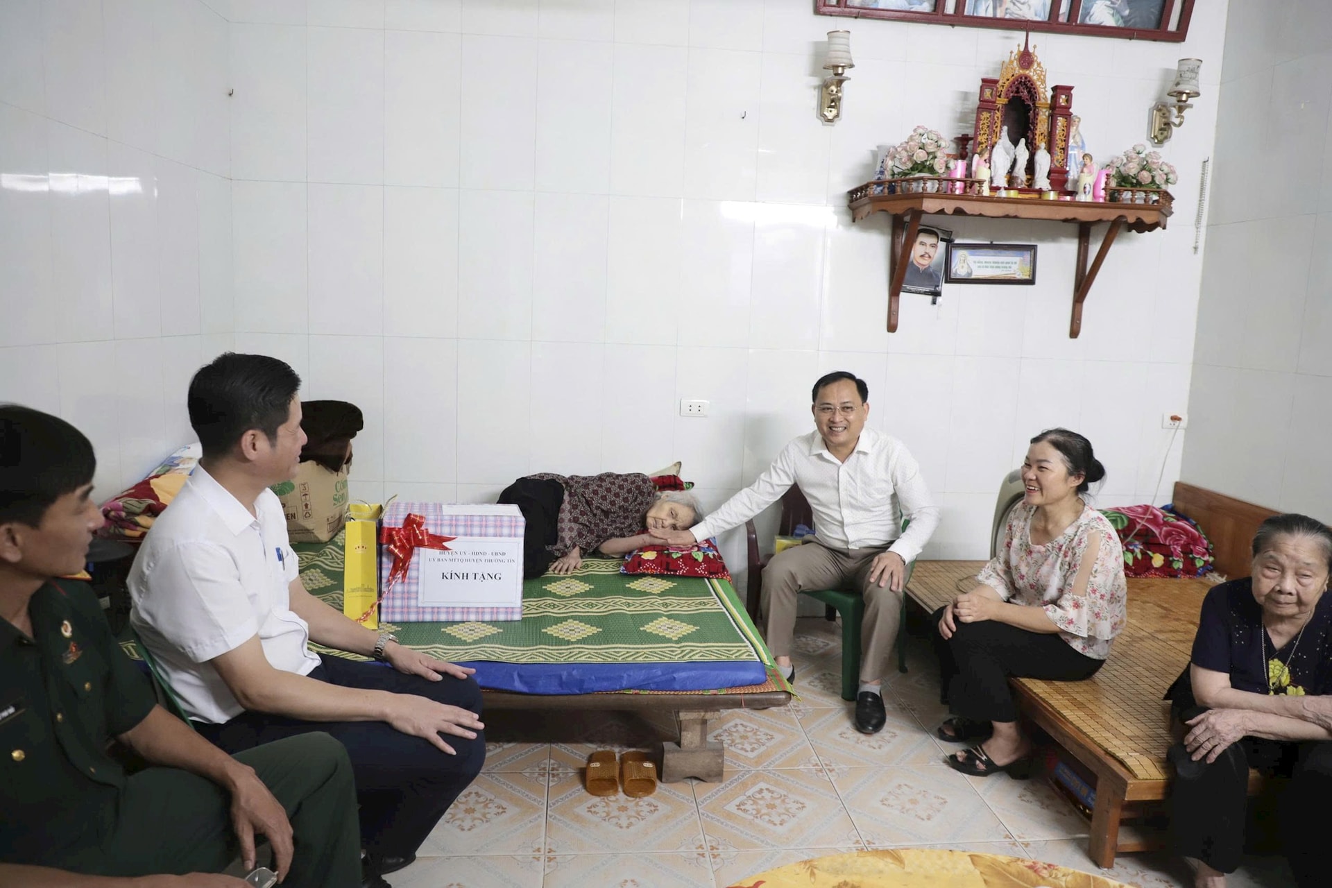 bui-cong-than.jpg