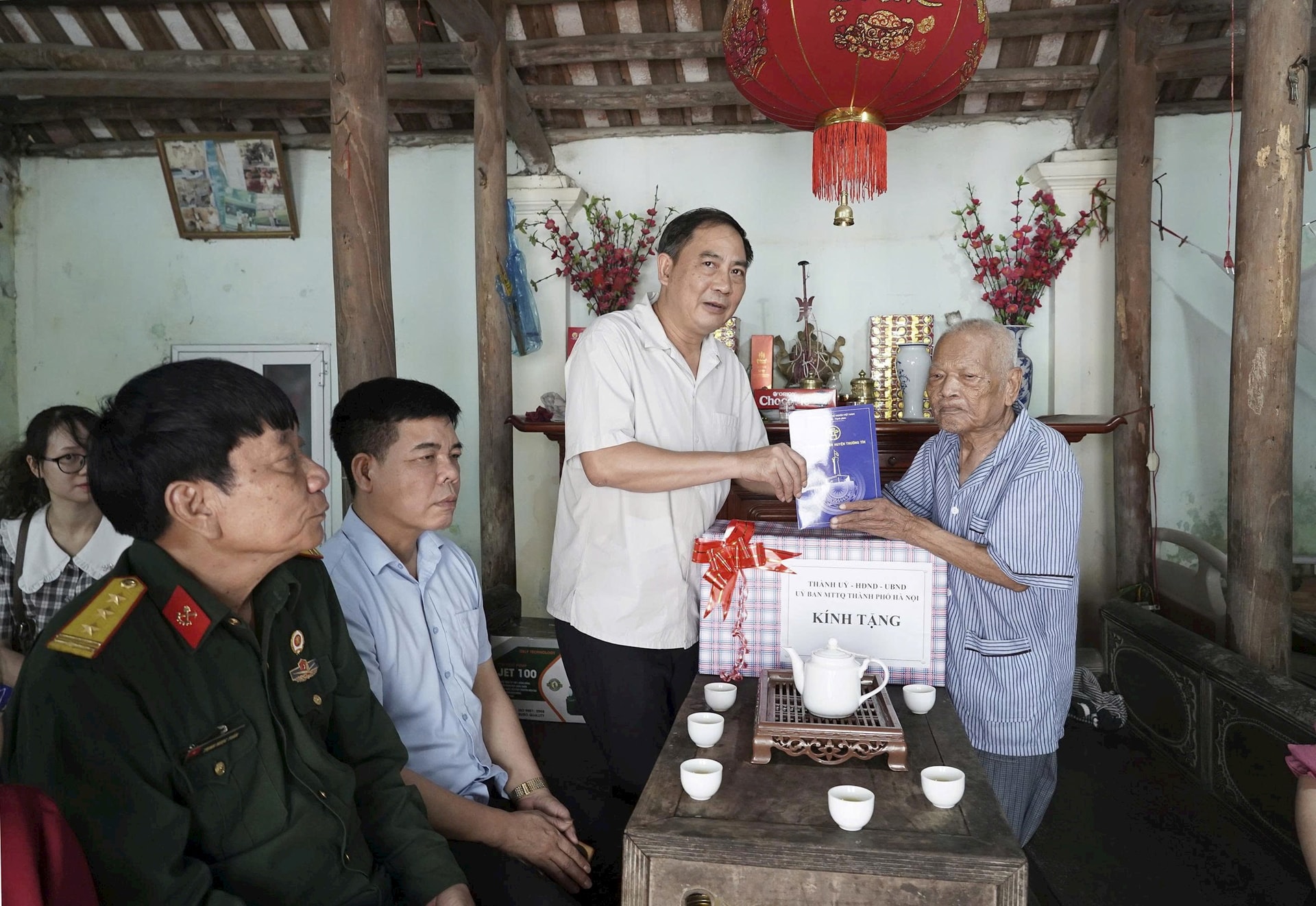 tu-nhien-(1).jpg