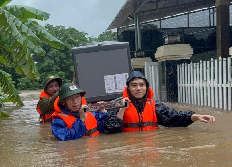Mưa lũ bất thường giữa mùa hè ở Quảng Trị, nhiều nơi ngập lụt