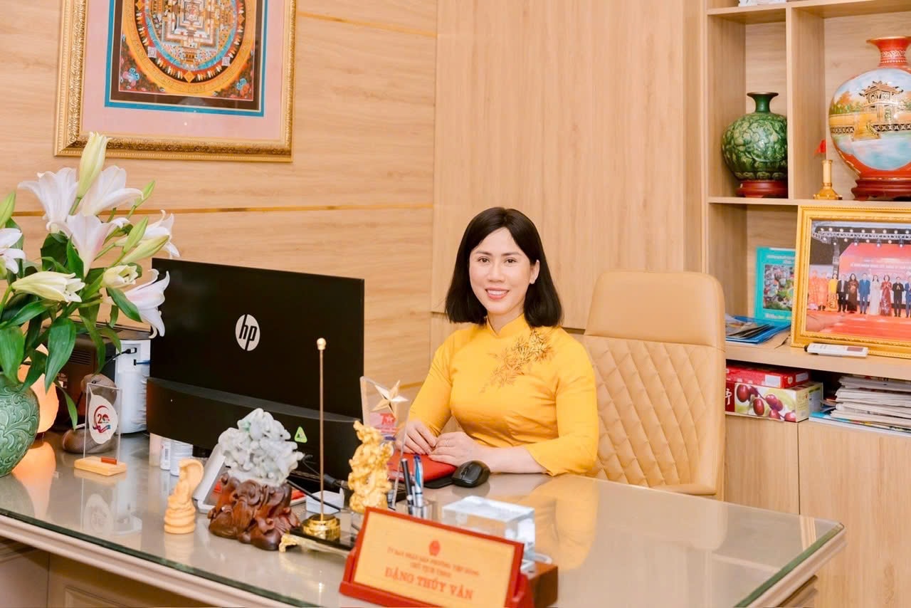 chu-tich-viet-hung.jpg