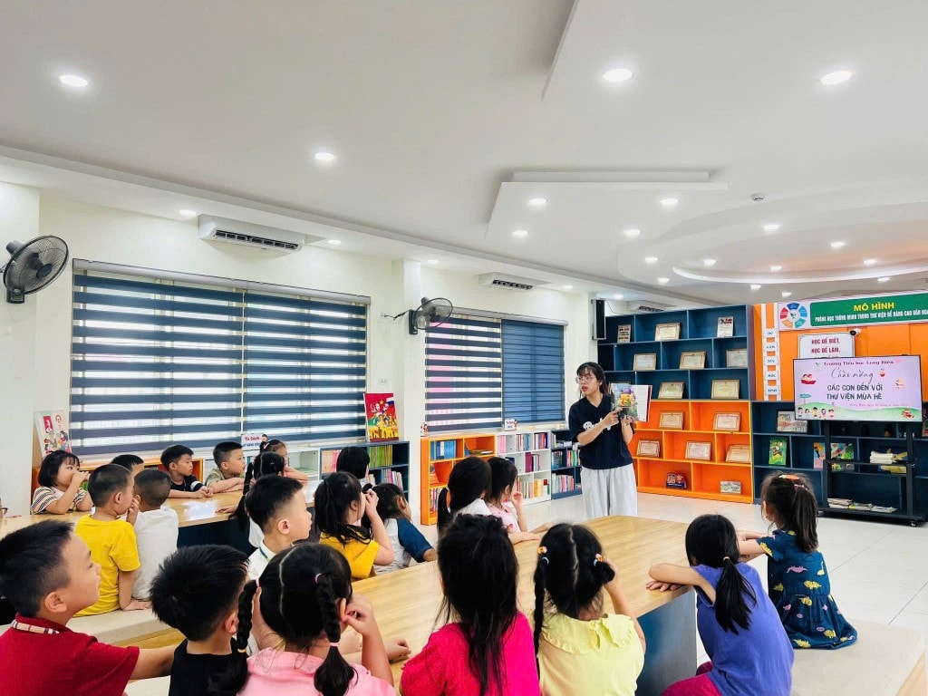 Mùa hè bổ ích của các em nhỏ Trường Tiểu học Long Biên Mùa hè bổ ích của các em nhỏ Trường Tiểu học Long Biên